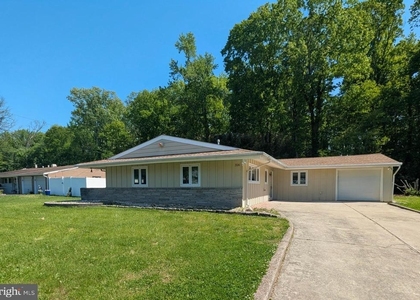 326 Cherry Hill Boulevard - Photo 1