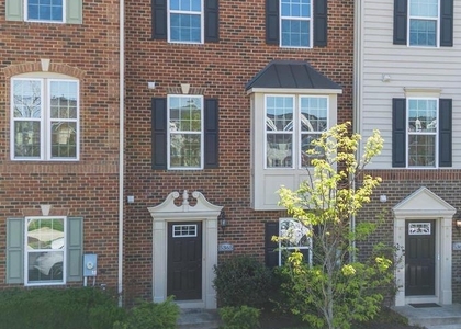 5365 S Center Drive - Photo 1