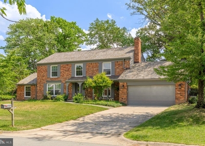 8416 Fox Run - Photo 1