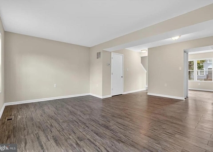 814 Showell Court - Photo 1