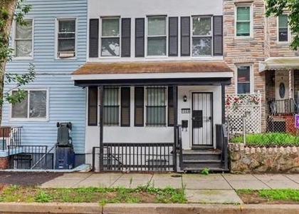 1028 Kenyon Street Nw - Photo 1