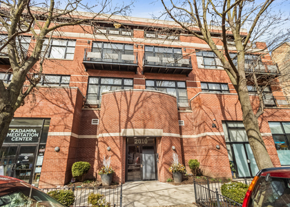2010 W Pierce Street - Photo 1