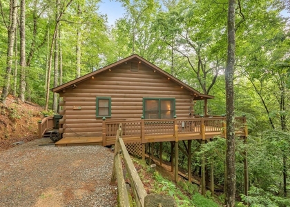 9 Briar Creek Road - Photo 1