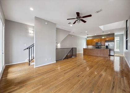 802 Waverly Street - Photo 1