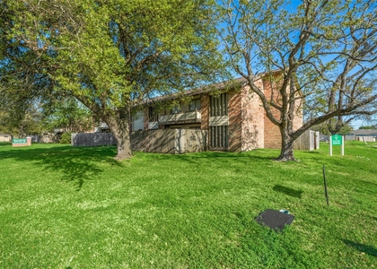 2202 16th Avenue N - Photo 1
