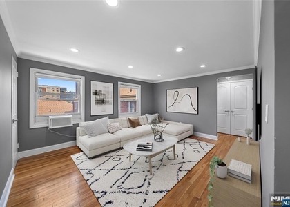 2205 Center - Photo 1