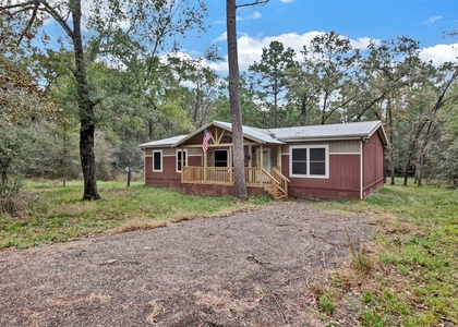 271 Shoreline Drive - Photo 1