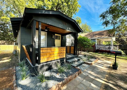 1018 Dunbar Street - Photo 1