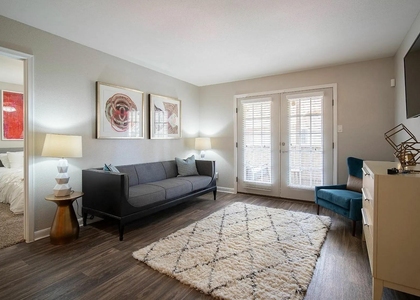 12800 Woodforest Boulevard - Photo 1