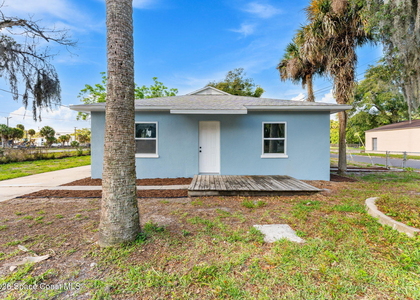 405 Dummitt Avenue - Photo 1