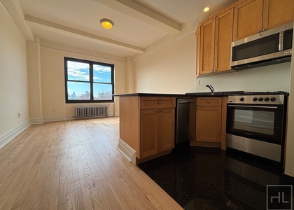 Second Avenue - Photo 1