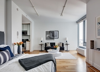West 54th Street - Photo 1