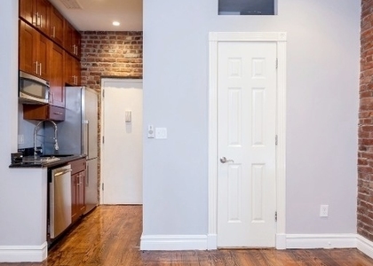 W 14th St. - Photo 1