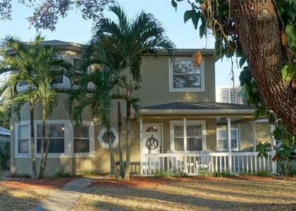 3208 S Esperanza Avenue - Photo 1