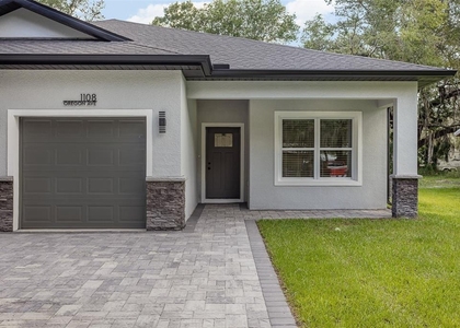 1108 Oregon Avenue - Photo 1