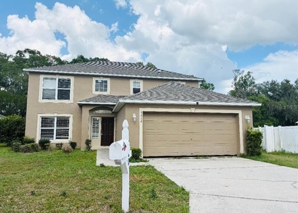 5662 Oakwood Knoll Drive - Photo 1