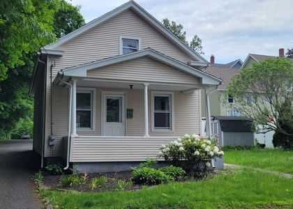 96 Berlin Avenue - Photo 1