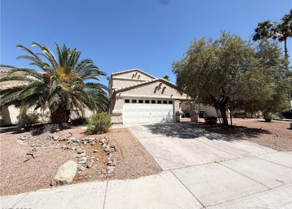2066 Waverly Circle - Photo 1