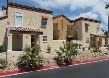 2801 N Rainbow Boulevard - Photo 1