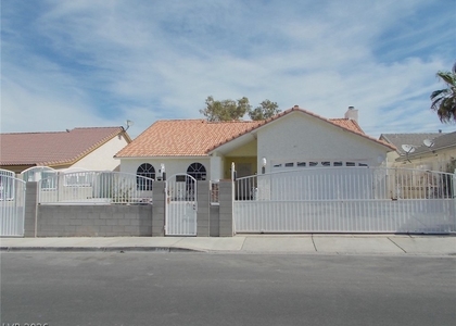 6080 Desert Sun Drive - Photo 1