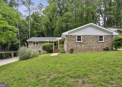 2891 White Oak Drive - Photo 1