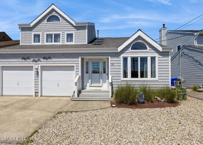 22 Longpoint Drive - Photo 1