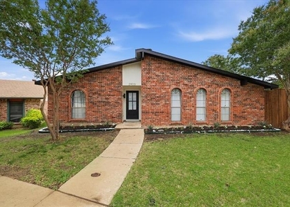 2903 Winterberry Drive - Photo 1