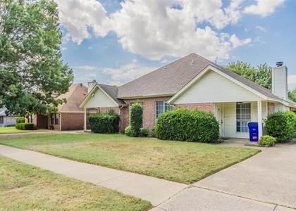 2709 Brittany Drive - Photo 1