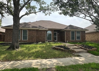 990 Camden Drive - Photo 1