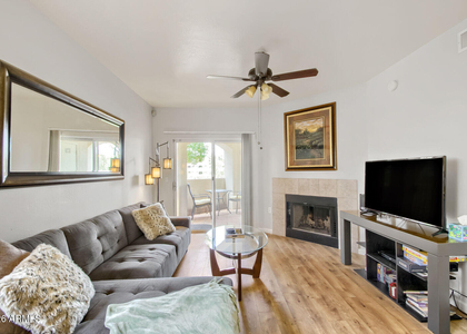 10401 N 52nd Street - Photo 1