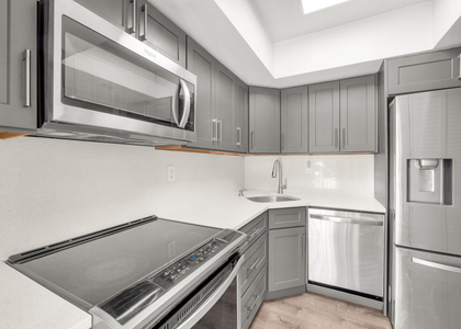 1510 Se 15th Street - Photo 1