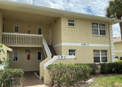 1550 Se Royal Green Circle - Photo 1