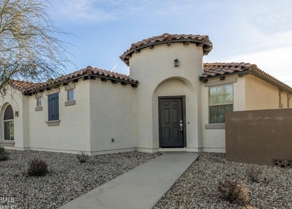 2936 N Augustine -- - Photo 1