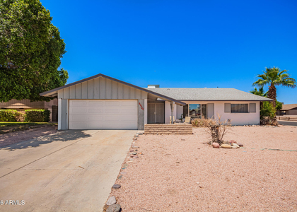 4404 S Mcallister Avenue - Photo 1