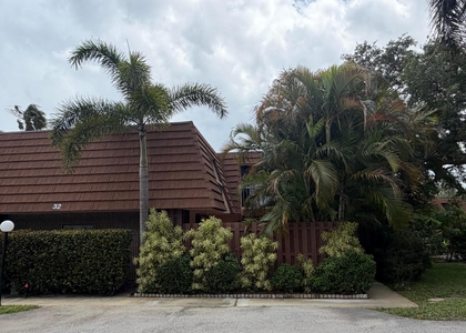 825 Center Street - Photo 1