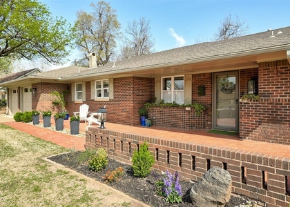 3127 Nw 69th Street - Photo 1