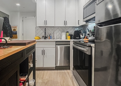 1467 Jefferson Avenue - Photo 1