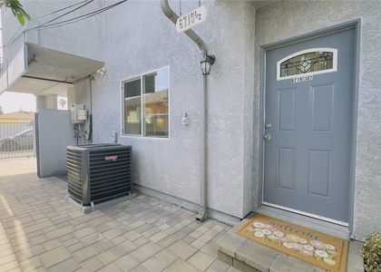 6719 1/2 Vineland - Photo 1