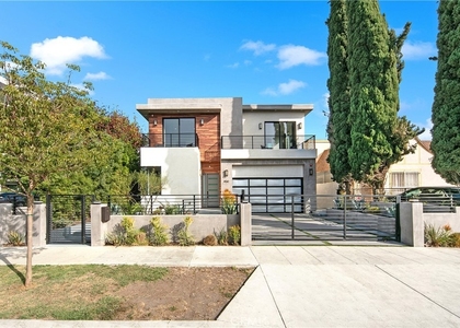 454 S Holt Avenue - Photo 1