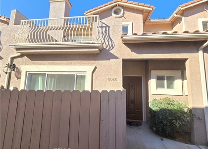 8026 Telegraph - Photo 1