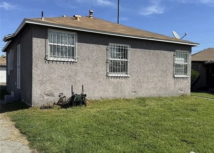 713 E Cocoa - Photo 1