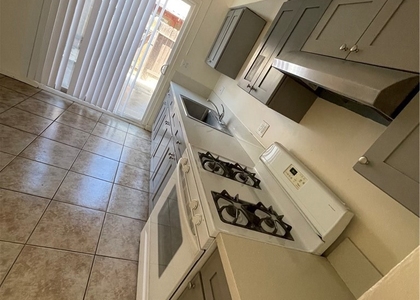 250 N Elk - Photo 1