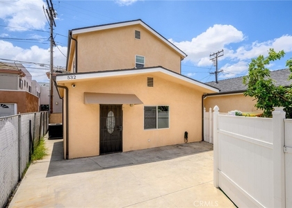 532 W Harvard St - Photo 1