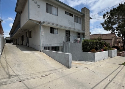 535 E Hazel Street - Photo 1