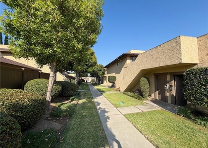 5438 Mcculloch - Photo 1