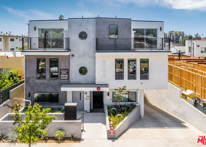 5066 Romaine Street - Photo 1