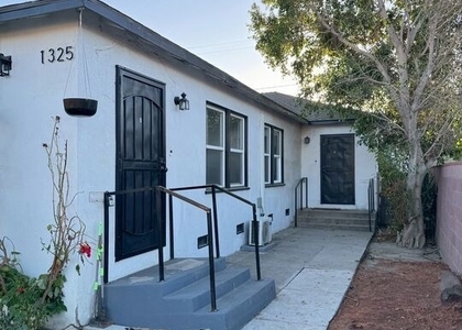 1327 N Kenwood Street - Photo 1