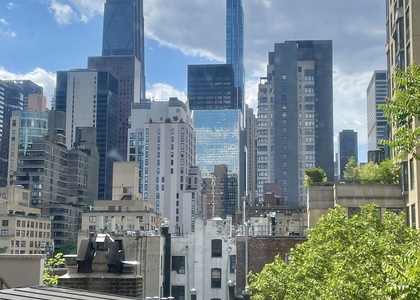 Beekman Place - Photo 1
