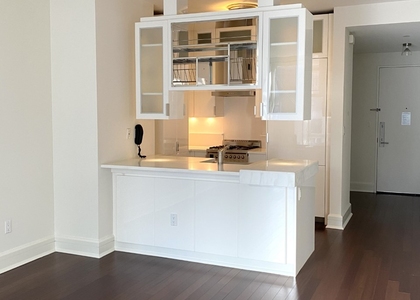 60 Riverside Boulevard - Photo 1