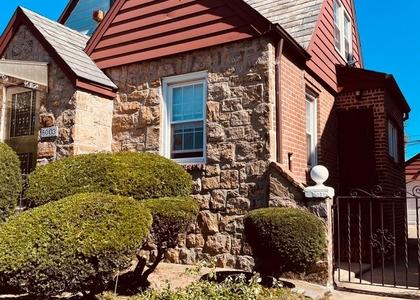 5003 Bell Boulevard - Photo 1
